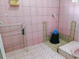 BATUKARAS Orchid Homestay