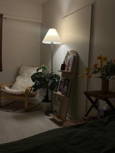 Spacious 2BR Entire Home for 6 Guests, Easy Public Transport ,Kitchen