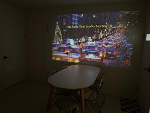 Spacious 2BR Entire Home for 6 Guests, Easy Public Transport ,Kitchen