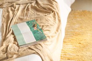 Spacious 1 BR in Villa Prime Location