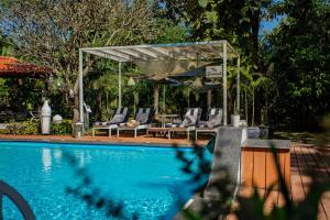 Kenwoods Farmstay - 6bhk with private pool