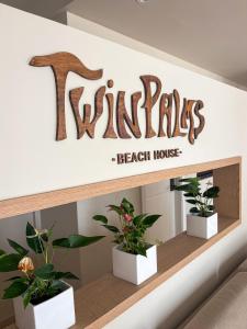 TWIN PALMS Beach House - New surf front location