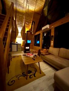 Hidden Garden Bungalow