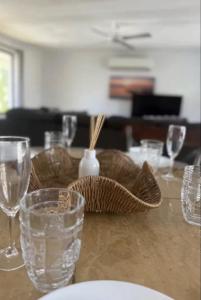 Stillwater Getaway - Waterfront House with Pontoon - Holiday Home