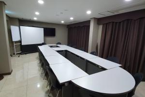 CS Premier Hotel