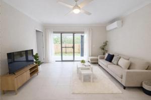 The Soft Stay - Brand New Family Home in Ripley