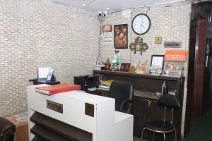 Hotel Green High - Laxmi Nagar Metro Gate No 5