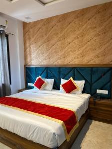 Grand View Hotel