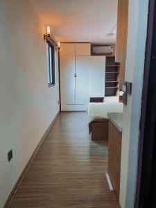 Natural Light STU 402 Near Uncle Hos Mausoleum