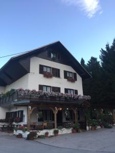 3 hvězdičkový penzion Guest House Kmečki Hram Idrija Slovinsko