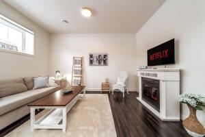 3BDRM Winter Haven - King Beds - Fireplace - Garage
