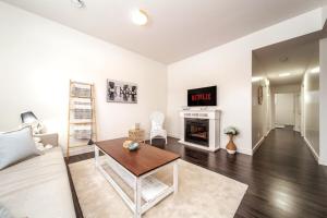 3BDRM Winter Haven - King Beds - Fireplace - Garage