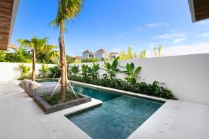 Corinne Stunning 3 BR Private Pool Villa ZN442