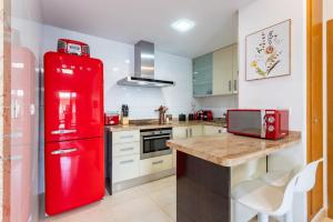 Valencia Beach Vibe - Oceanfront escape