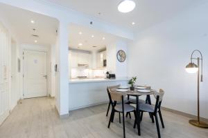 Livbnb-Stylish 1B with Spacious Balcony in JVC