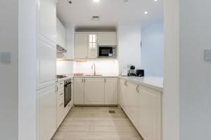 Livbnb-Stylish 1B with Spacious Balcony in JVC