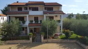 Ulika Rooms & Apartments - Mali Maj