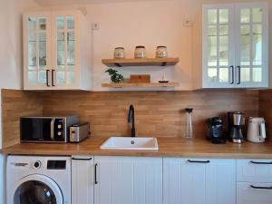 Seensucht - Maritimes Apartment mit Seeblick & Balkon, 500 m zum See