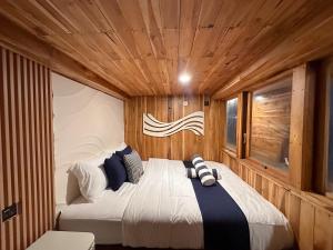 Phinisi Shared Boat Komodo