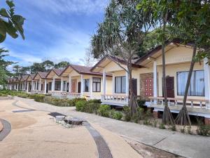 Amantra Lanta Resort