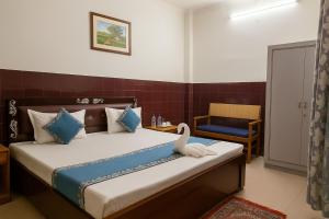 Hotel The Ayodhya Ji Palace-Walking Distance From Ram Mandir
