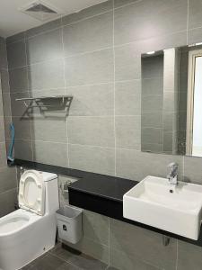 Whole 1BR apartment, Krisvue D2