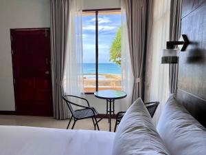 Amantra Lanta Resort