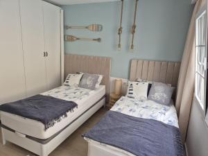 CARAMELLO - AC, cliffs & ocean view, fibre net, garage, tv channels