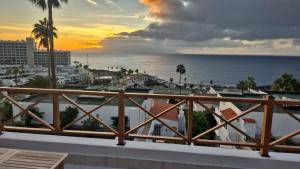 CARAMELLO - AC, cliffs & ocean view, fibre net, garage, tv channels