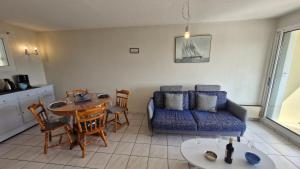 Royan - APPARTEMENT VUE MER - proximité plage et parking privatif