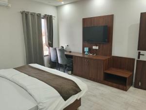 Collection O Kotdwar Railway Junction Formerly K Square