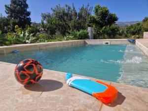 Rent an entire villa with a heated pool more than 25ºC