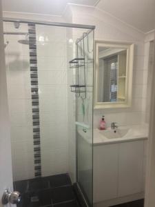 Short Stay retreat Behn Cove