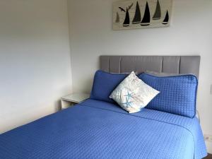 Modern Beach Apartment - Walk to Playa Mantas & Beach Club Access