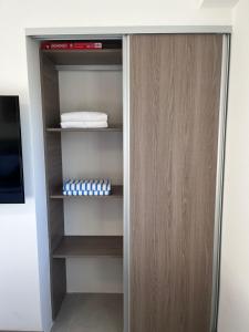 Modern Beach Apartment - Walk to Playa Mantas & Beach Club Access