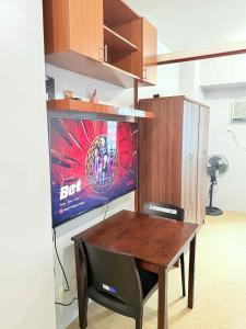 Condo in QC walking distance to ABS-CBN & PBB House