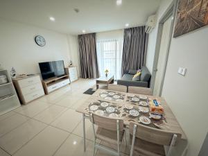 Pattaya Modern 2BR Condo Rooftop Swimming Pool Pratumnak