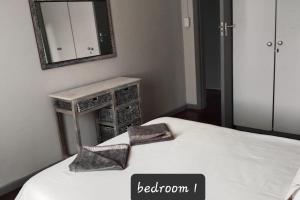 strand Holiday House