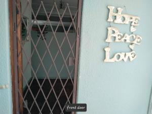 strand Holiday House