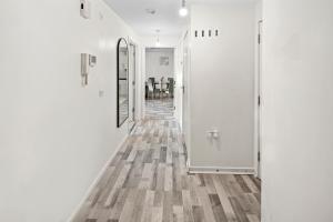 Bright 1-Bed Flat With Free Parking Great Location