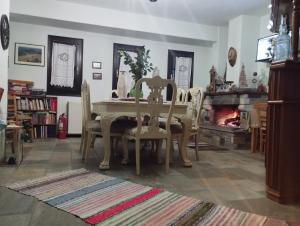 Dimosthenis Karastamatis Rooms