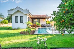 Vacation - Honeymoon House