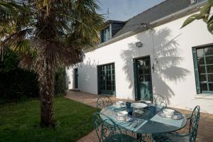 Charmante maison bretonne Vue imprenable sur la mer Jardin et grand terrain