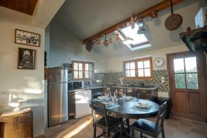 Charmante maison bretonne Vue imprenable sur la mer Jardin et grand terrain 10min de la plage à pied