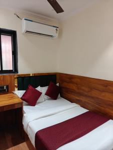 Hotel Sai Palace- Near Tata Memorial Hospital