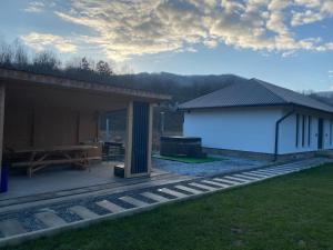 Cabana Tudor & Stefan