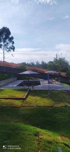 Casa de campo completa - Lazer, piscina e natureza