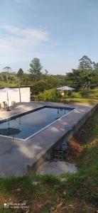 Casa de campo completa - Lazer, piscina e natureza