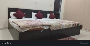 Shree Radha Raman Palace