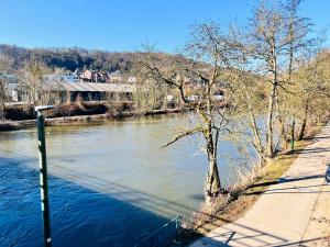 Lovely House close to river and nature for 2